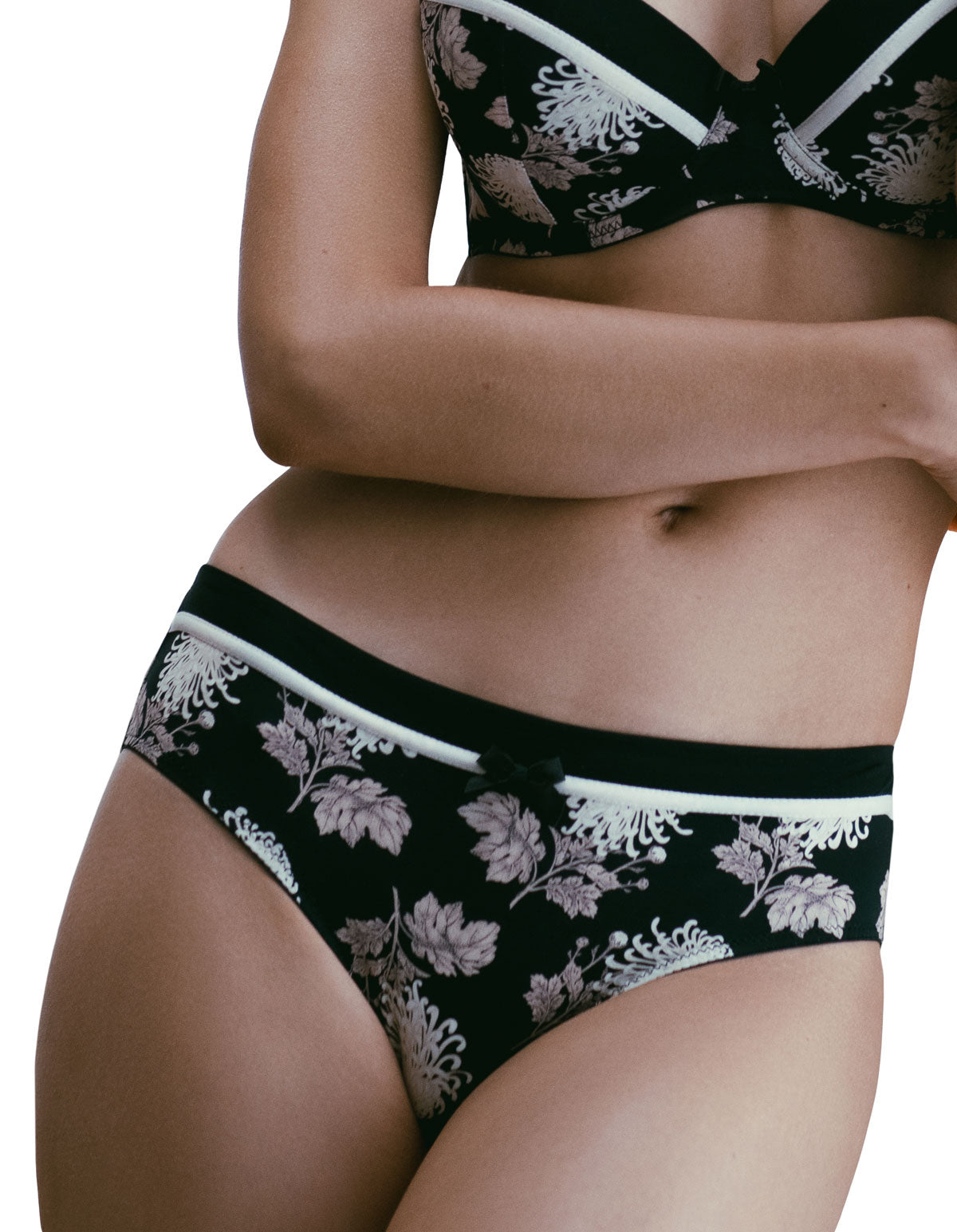 Guy de France 12647-C Blossom Black Floral Brief Large